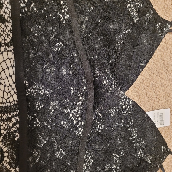 BNWT lace dress - Picture 4 of 7